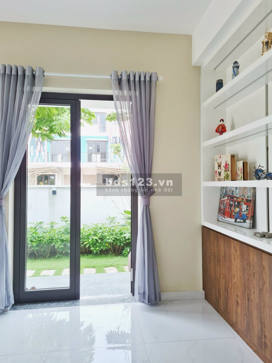 Cho thuê nhà nguyên căn Suncasa Central ngay khu công nghiệp Visip II liên hệ 0815051802