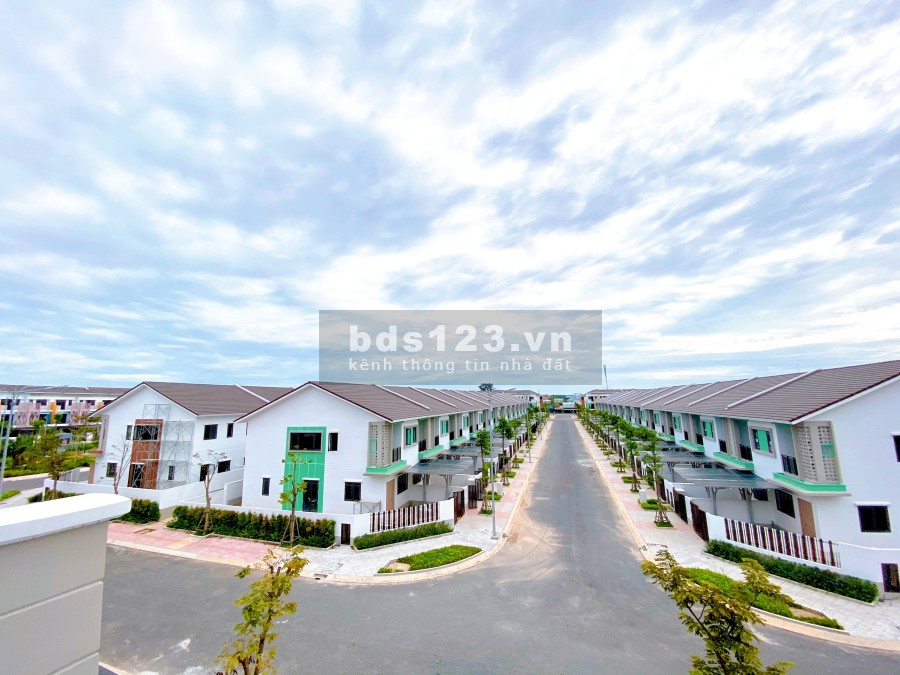 Cho thuê nhà nguyên căn Suncasa Central ngay khu công nghiệp Visip II liên hệ 0815051802