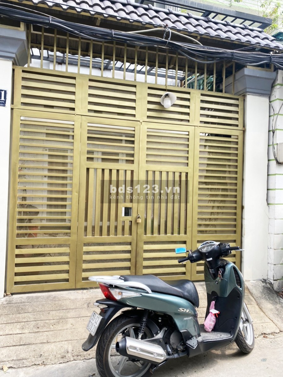 Bán nhà hẻm xe hơi đường Nguyễn Thị Thập, phường Tân Phú , Quận 7, 3 lầu đúc kiên cố