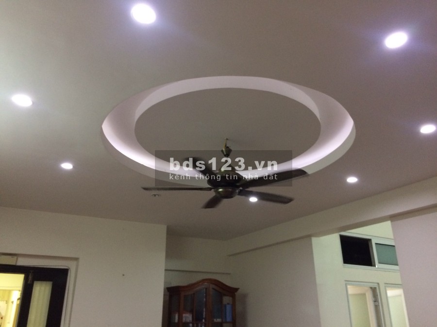 Cho thuê căn hộ tầng 11 N4D mặt đường Lê Văn Lương, 3 phòng, 79 m2 giá 8.5 triệu