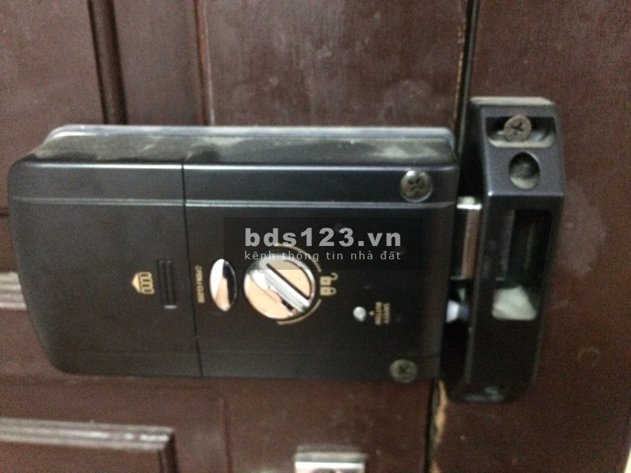 Cho thuê căn hộ tầng 11 N4D mặt đường Lê Văn Lương, 3 phòng, 79 m2 giá 8.5 triệu