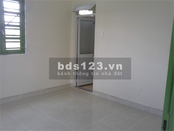 Phòng trọ anh ninh giá rẻ Quận Tân Bình riêng biệt, khu an ninh, yên tĩnh, hàng xóm văn minh