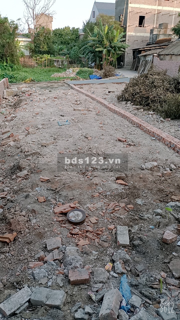 Bán 2 lô đất phường Phong Cốc cách mặt đường Quốc Lộ 5 chỉ 50m giá tốt đầu tư sinh lời