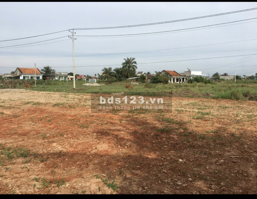 Bán đất giá 17 triệu/m2 thổ cư trục chính Cá Đồng tiện ích đầy đủ khu dân cư đông đúc