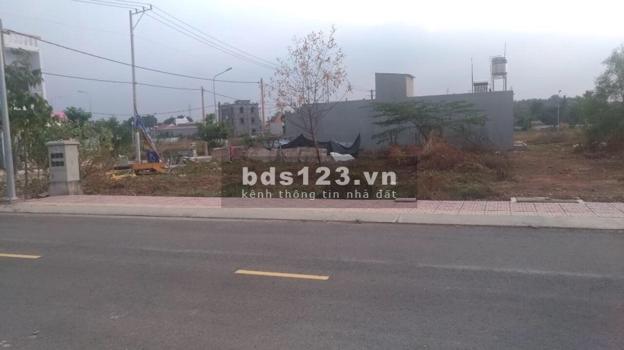 Sang nhanh 289m2 đất khu đô thị Vsip giá 1tỷ155/ 1 sổ ngay trường học cấp 2 và công viên