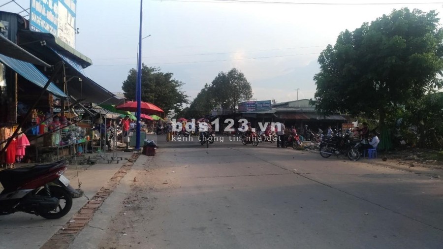 Sang nhanh 289m2 đất khu đô thị Vsip giá 1tỷ155/ 1 sổ ngay trường học cấp 2 và công viên