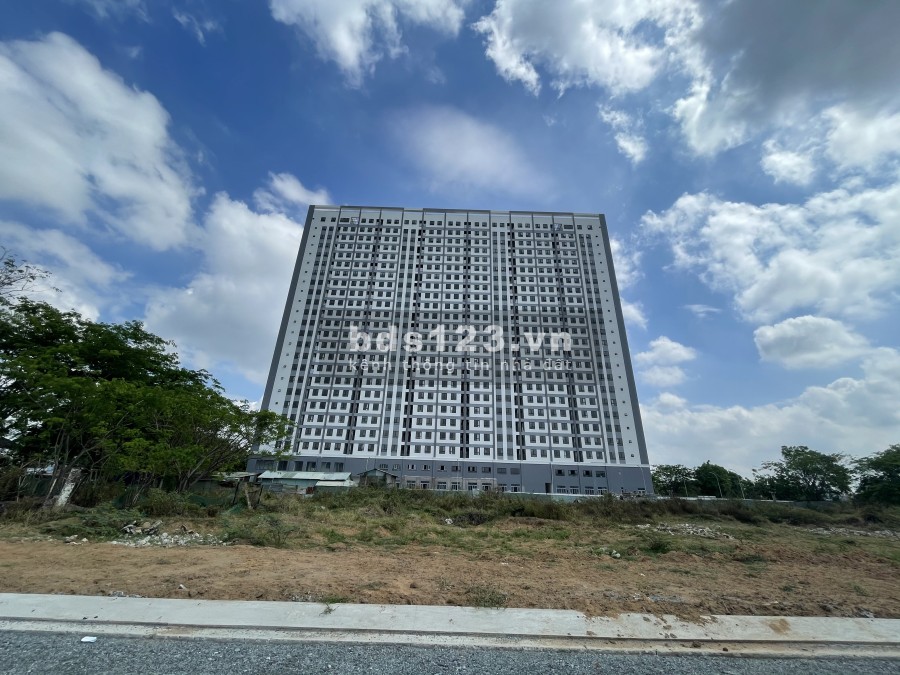 Cần bán gấp căn hộ Saigon Intela liên hệ 0969104140, giá tốt, vị trí tầng đẹp, view thoáng