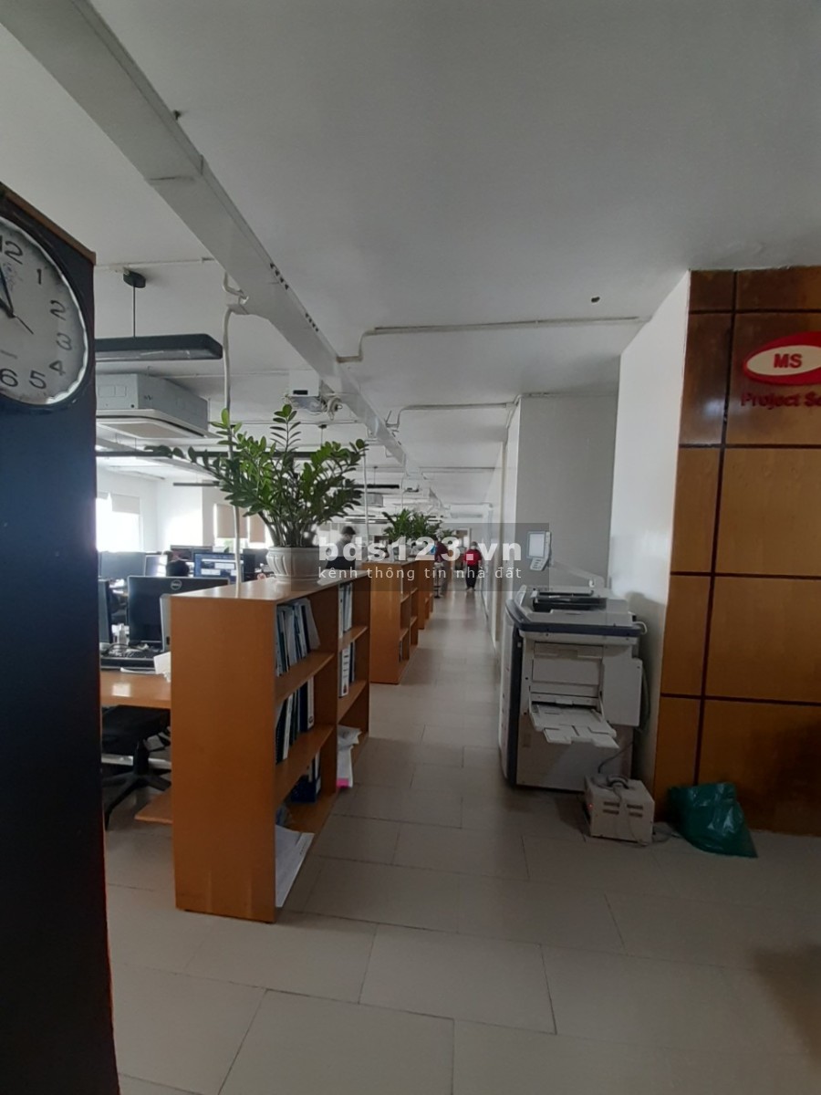 Căn Penthouse ngay vị trí đắc địa Quận Bình Thạnh, dtsd 302m2 tầng cao sổ hồng chính chủ, giá 12 tỷ