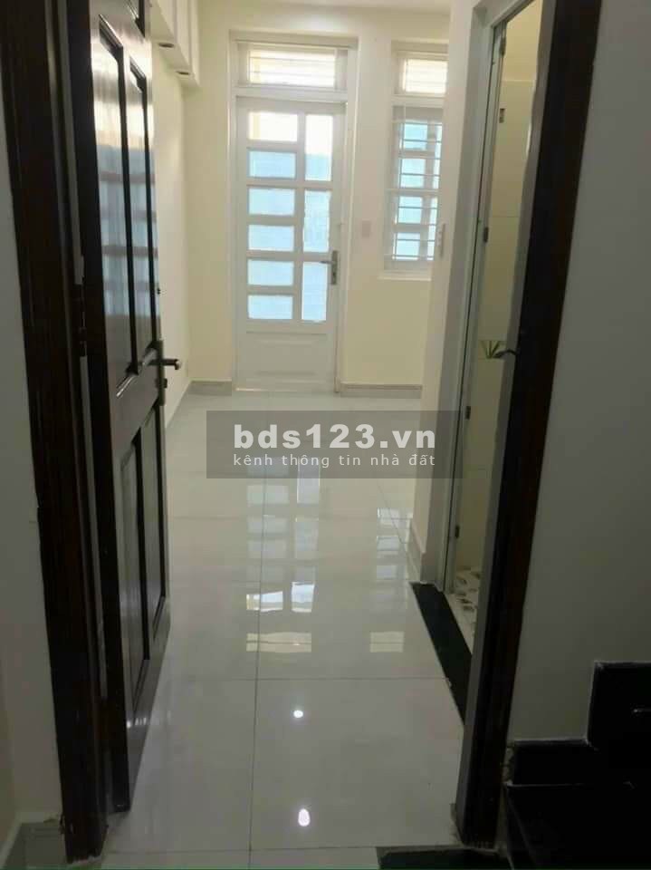 Hẻm an ninh 439 Cây Trâm, chủ cần cho thuê nhà rộng 52m2, 4 tầng, sân thượng, giá 13 triệu/tháng