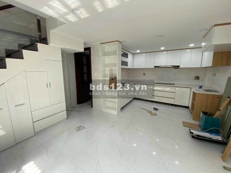 Nhà đẹp sát MT Bạch Đằng, P15, Bình Thạnh dt: 3,8m/5m x 9m x 5 tấm (35m2), giá 5,6 tỷ còn TL