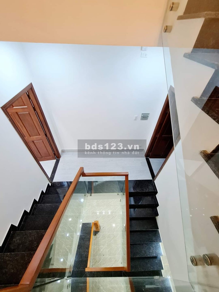 Cực đẹp! Nhà Dương Đức Hiền, Tây Thạnh, Tân Phú diện tích 64m2 giá bán chỉ 8.5 tỷ