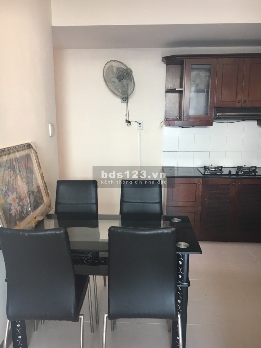 Cho thuê chung cư căn hộ Phúc Thịnh, P.1, Quận 5, giá 9tr/tháng 2pn, có sẵn đầy đủ nội thất