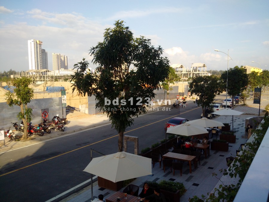 Bán Lô góc 2MT dtsd 128m, đường 15,5m, gần shophouse, công viên cách biển 800m. gần Tân Trà