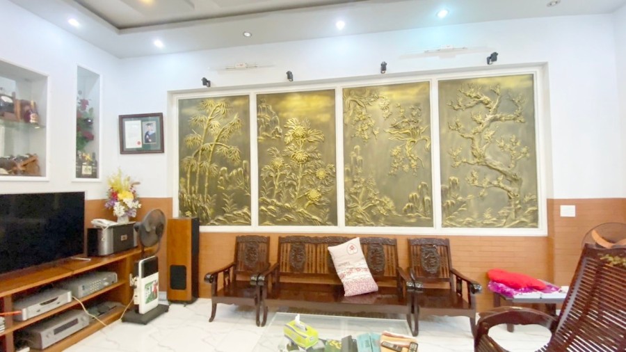 Ngân Hàng Thanh Lý nhà đẹp mới xây mặt đường 6m, diện tích 5MX14M, 5 Lầu Âu Cơ