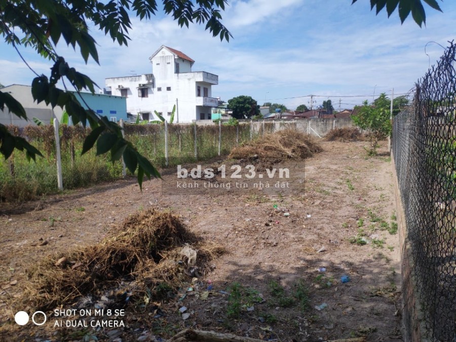 Chính chủ bán miếng đất diện tích sử dụng 366m2 sau lưng công an Củ Chi giá 2.099 tỷ