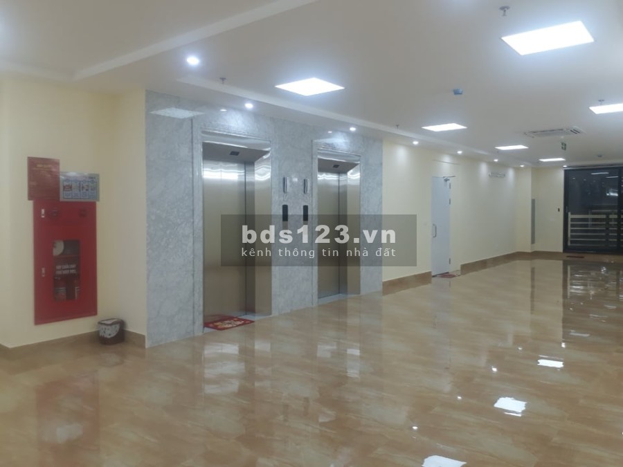 Mặt phố Nguyễn Khang, Cầu Giấy, 110m2, giá: 61 tỷ, 9 tầng, mt: 7.7m, nhà mới, lô góc, vỉa hè 2 bên.