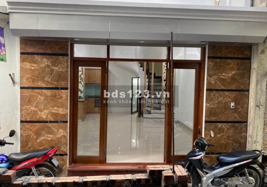 Bán gấp nhà Đại Từ hoàng mai diện tích sử dụng 30m2 4 tầng đúc, mt 4.6m giá bán 3.45 tỷ
