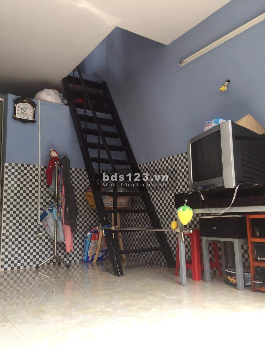 Cần bán gấp nhà 20.6 m2. Sổ hồng. Nhơn Đức. Nhà bè. Giá 850 triệu.
