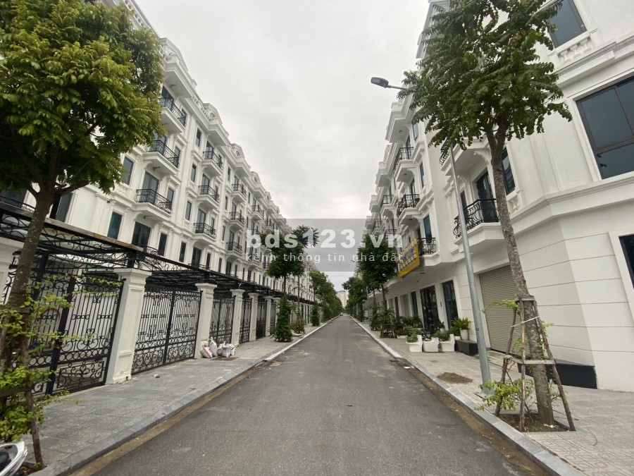 Chính chủ gửi bán shophouse có hầm Kiến Hưng Luxury mặt tiền đường Phúc La rẻ hơn thị trường 2 tỷ
