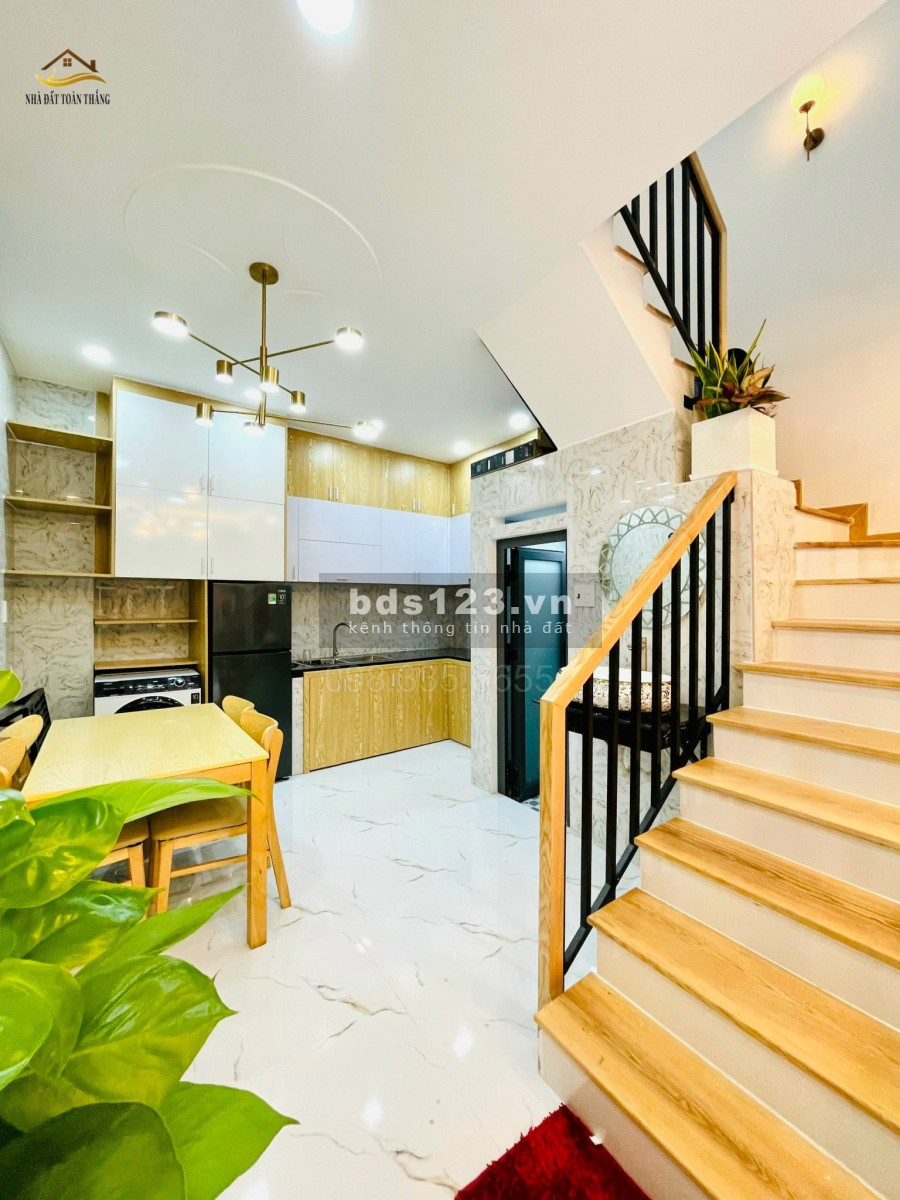 Bán Nhà khu dân trí cao, tặng đầy đủ nội thất P16 Quận Gò Vấp tiện ích xung quanh dầy đủ