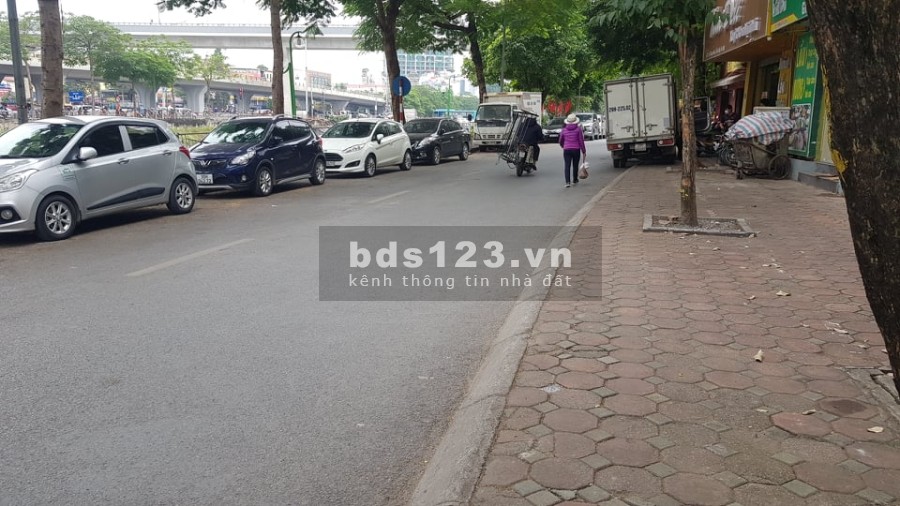 Mặt phố Vũ Tông Phan, Thanh Xuân, 106m2, giá 40 tỷ, 9 tầng, mt: 5.5m, nhà mới, cho thuê 120 triệu