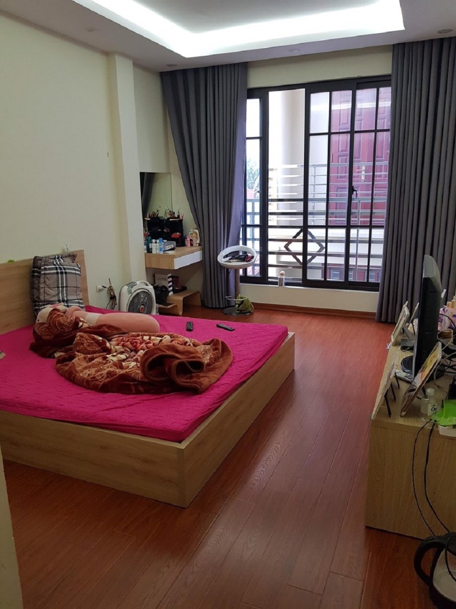 Bán nhà đẹp Âu Cơ Tây Hồ, ngõ nông, cách ôtô tránh 20m dt 45m², 4 tầng, giá tốt chỉ 3,9 tỷ