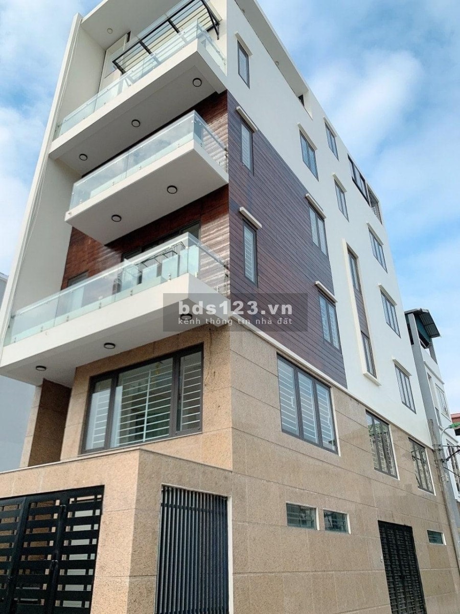 Lô góc diện tích sử dụng 52m2 5 tầng ô tô kinh doanh ngõ thông khu dân cư đông đúc