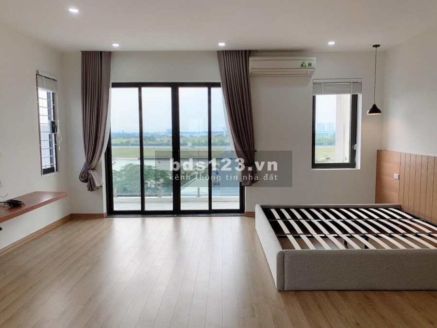 Lô góc diện tích sử dụng 52m2 5 tầng ô tô kinh doanh ngõ thông khu dân cư đông đúc