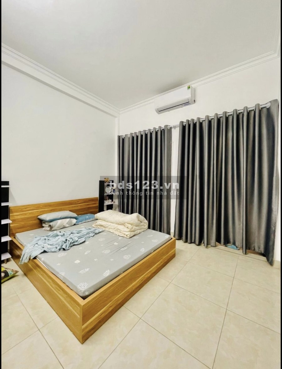 Lô góc diện tích sử dụng 52m2 5 tầng ô tô kinh doanh ngõ thông khu dân cư đông đúc