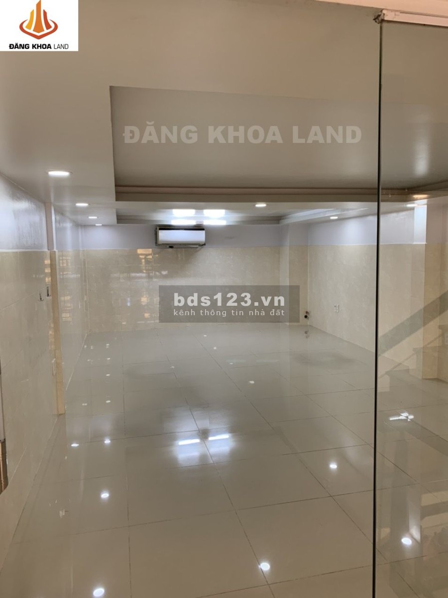 Cho thuê nhà đường Quốc Lộ 13, phường Hiệp Bình Phước. Hẻm oto. Nhà 1 trệt 3 lầu