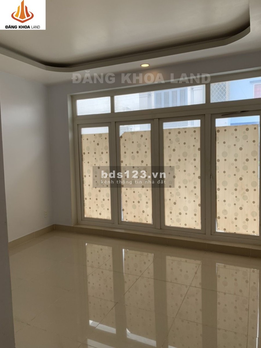 Cho thuê nhà đường Quốc Lộ 13, phường Hiệp Bình Phước. Hẻm oto. Nhà 1 trệt 3 lầu