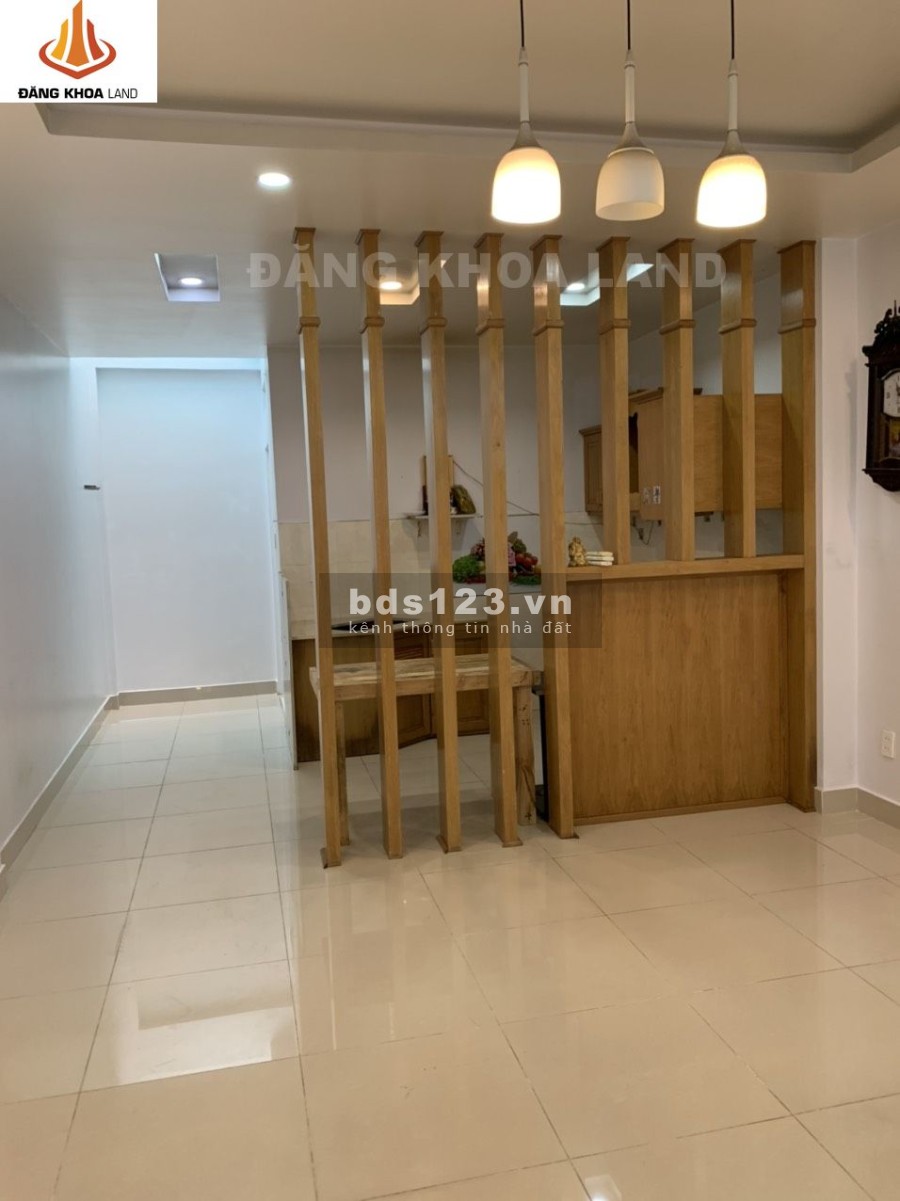 Cho thuê nhà đường Quốc Lộ 13, phường Hiệp Bình Phước. Hẻm oto. Nhà 1 trệt 3 lầu