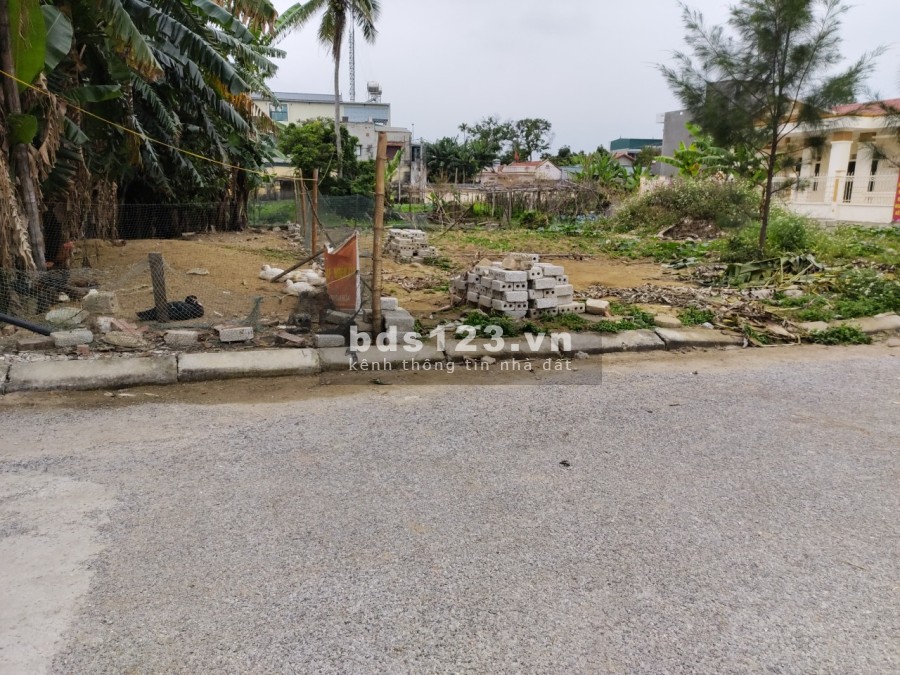Bán đất nở hậu diện tích sử dụng 199m2, lô góc Đại lộ Nam Sông Mã sổ đỏ trao tay, lhcc