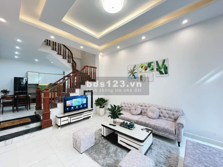 Bán nhà nguyên căn Lê Đức Thọ, ngõ thông thoáng, khu dân cư đông ba bước ra mặt phố