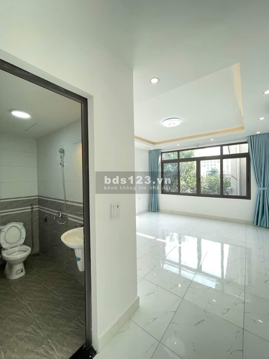 Bán nhà nguyên căn Lê Đức Thọ, ngõ thông thoáng, khu dân cư đông ba bước ra mặt phố