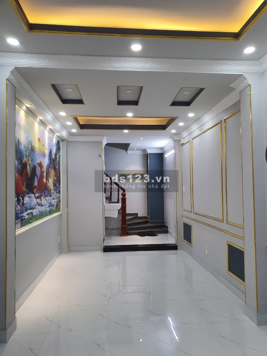 Phạm Văn Chiêu p8 Quận Gò Vấp dt 3x10 1 trệt 3 lầu giá bán chỉ 3,7 tỷ bàn giao có đủ tiện ích