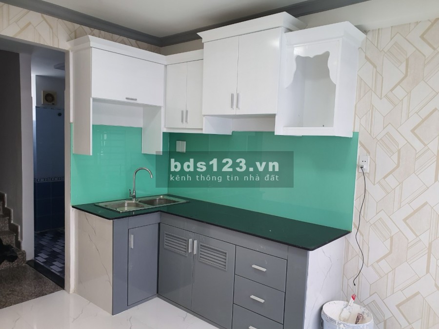 Phạm Văn Chiêu p8 Quận Gò Vấp dt 3x10 1 trệt 3 lầu giá bán chỉ 3,7 tỷ bàn giao có đủ tiện ích