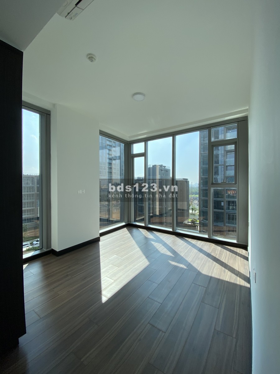 Chuyển nhượng căn hộ Empire City gía bán chỉ 11,5 tỷ đầy đủ nội thất, giá tốt khu dân trí cao
