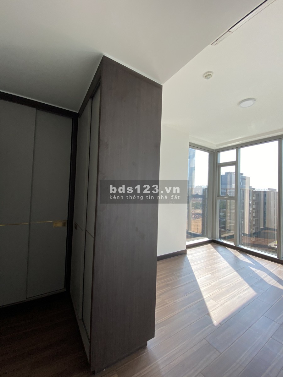 Chuyển nhượng căn hộ Empire City gía bán chỉ 11,5 tỷ đầy đủ nội thất, giá tốt khu dân trí cao