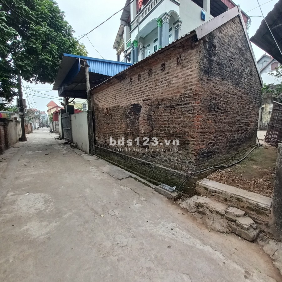Chính chủ bán 50.5m2 thổ cư Tráng Việt - Mê Linh, đường ô tô, giá công nhân, phù hợp ở và đầu tư