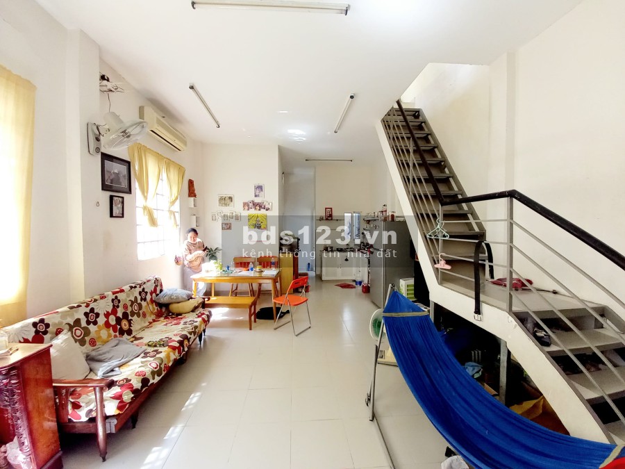 Mặt tiền view sông Phú Định Q8 217m2 6.2x35 giáp Q6 sổ vuông, chuẩn đầu tư, giá 14.6 tỷ TL