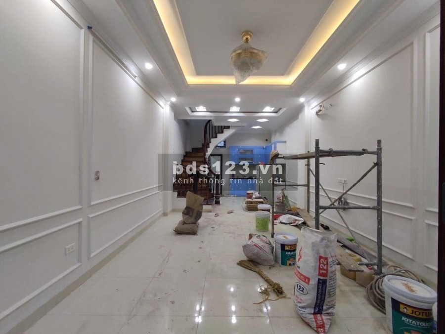 Nhà Trần Bình Cầu Giấy, giá 5.4 tỷ, nhà mới đẹp, chủ xây rất cẩn thận, 16m ra ô tô, dt 41m2, 5 tầng