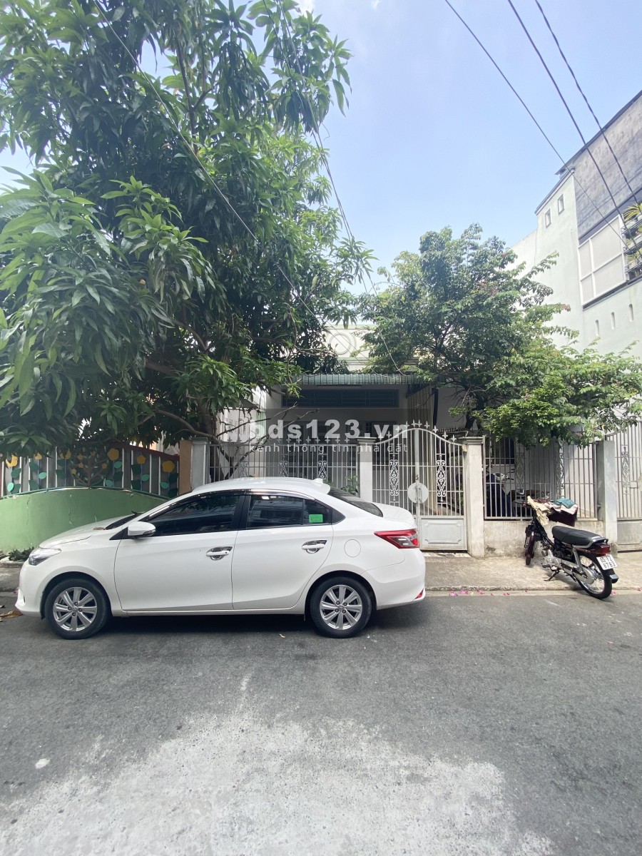 Cho thuê nhà Hẻm 288, Nguyễn Văn Cừ khu cán bộ công ty Dược Hậu Giang, xe đậu trước nhà