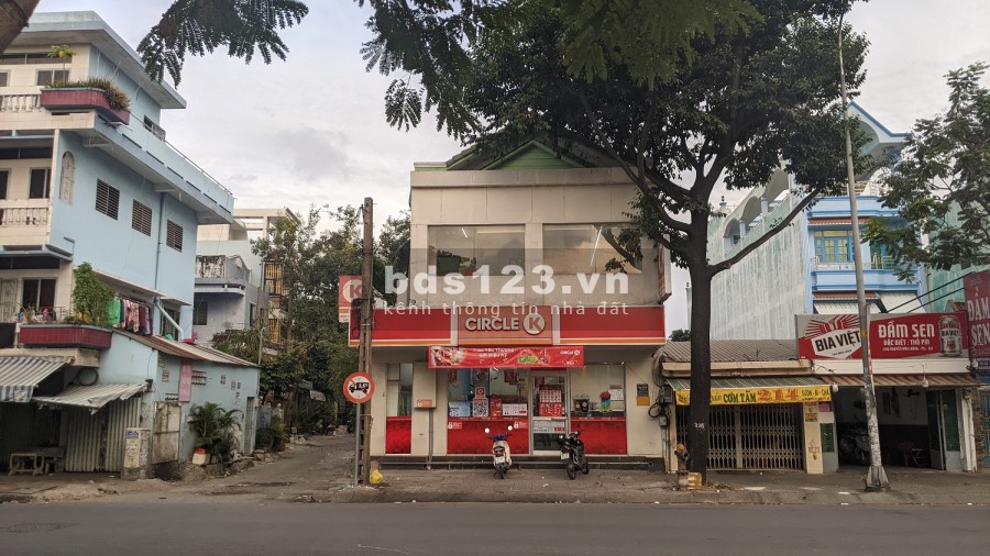 Cho thuê nhà 2 mặt tiền, gần trường học và nhà thiếu nhi Quận 6, diện tích 96m2, khu dân cư