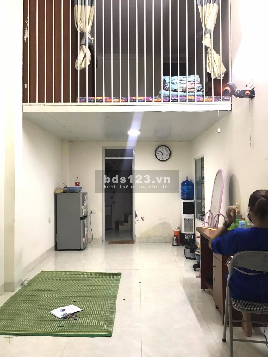 Bán nhà nguyên căn đường Mỹ Đình, 50m ra phố, dtsd 32m2, ở luôn, 2.9 tỷ lh: 0977530001