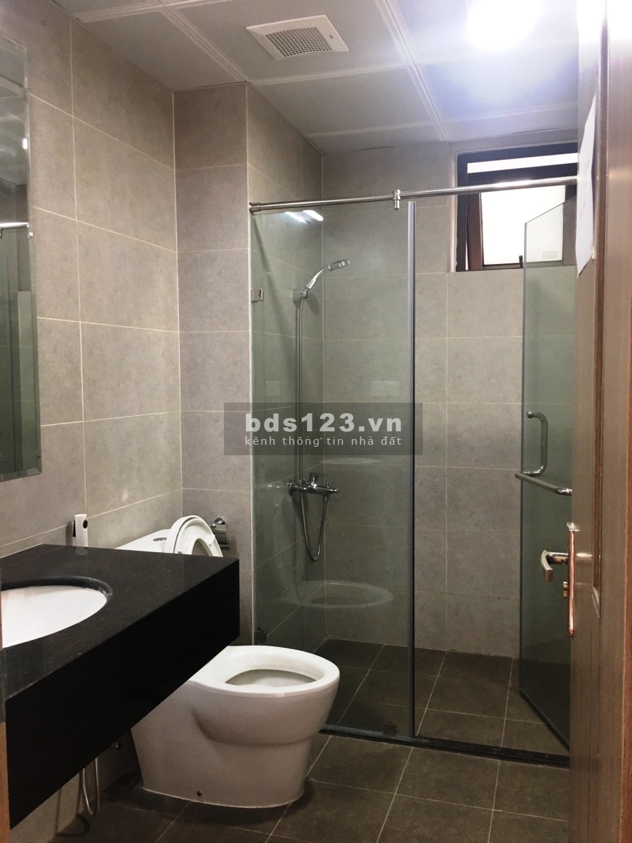 Đối diện Lotte Mall Tây Hồ - CH Udic Westlake: 5,2 tỷ/168m2, tặng 2 năm PDV, CK 4%, nhận nhà ở ngay