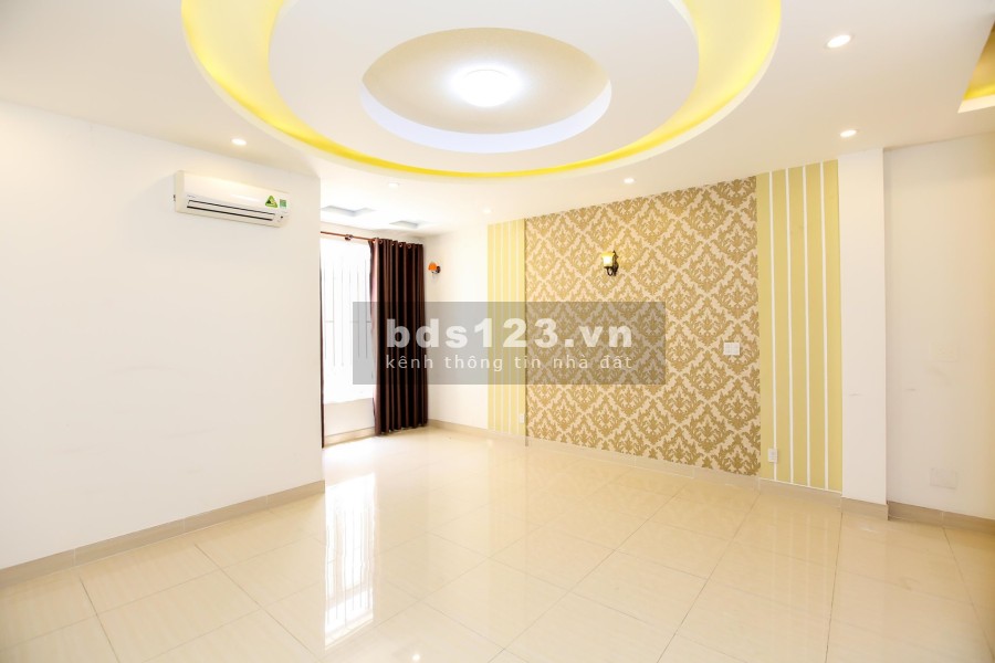 Quận 4- Kí túc xá Xóm Chiếu sang chảnh giá cực ưu đãi liên hệ xem phòng 0901313987