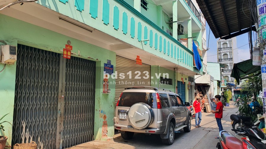 Diện tích sử dụng 152m2, 3 tầng, Liên Khu 10 - 11 Bình Trị Đông Bình Tân giá bán chỉ 11.5 tỷ