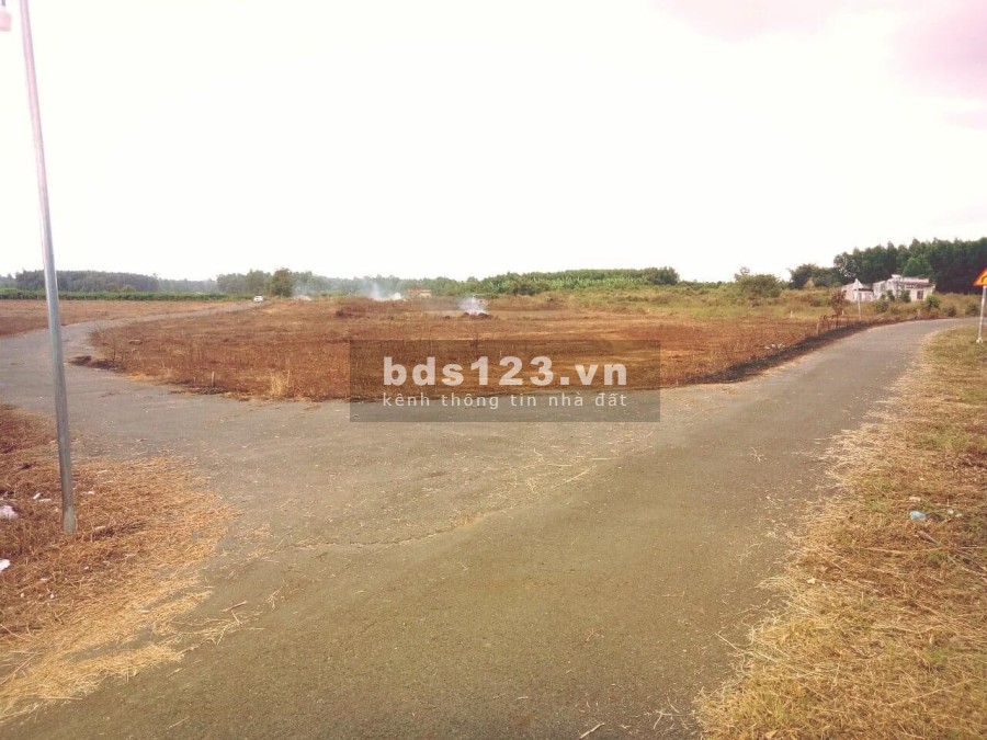 Bán đất sào đầu tư sân bay ngay trung tâm xã Phước Bình - Long Thành giá 1.8 triệu/m2