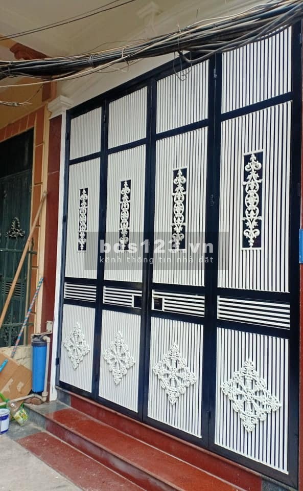 Triều Khúc Thanh Xuân diện tích sử dụng 35m2, 4 tầng, giá bán chỉ 3.65 tỷ sổ sẵn, vào ở ngay